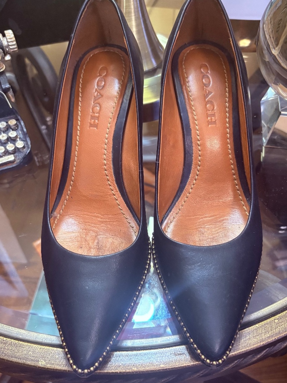COACH Waverly Leather Pumps w/Gold Bead Chain Trim - Black - 7.5 M